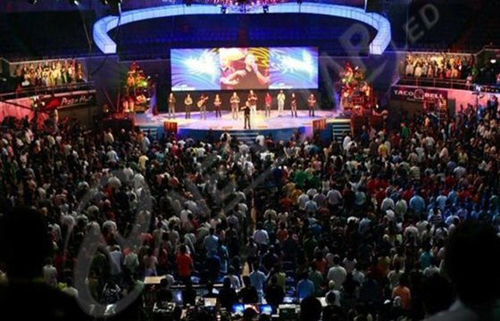 High Brightness Slim HD LED Display Curtain Led Screen With CE / CCC / RoHS