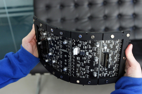 높은 광도 4.5mm 연약한 단위 실내 가동 가능한 발광 다이오드 표시 1500 Cd/㎡